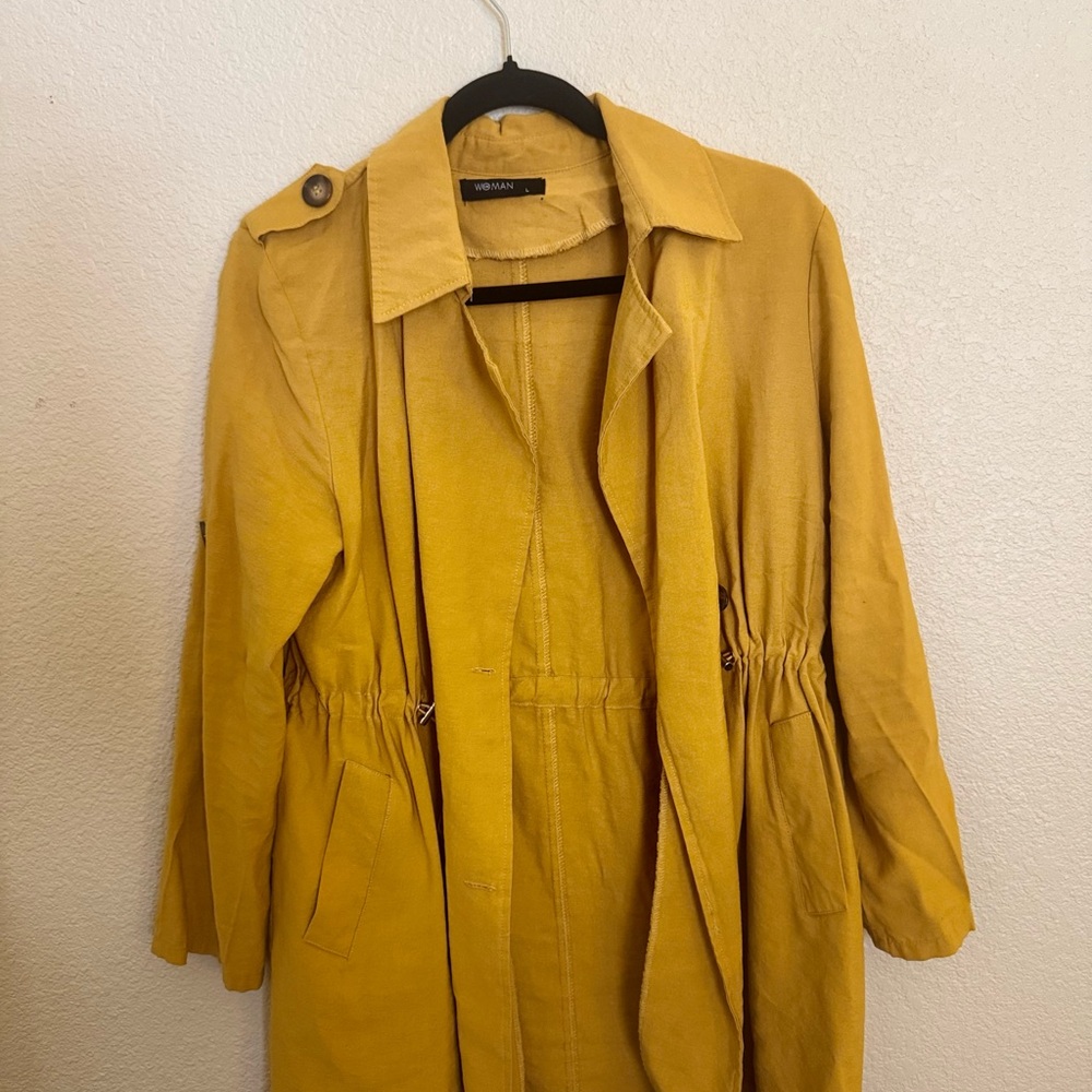 Source Unknown Yellow Trench Coat with Collared Neckline